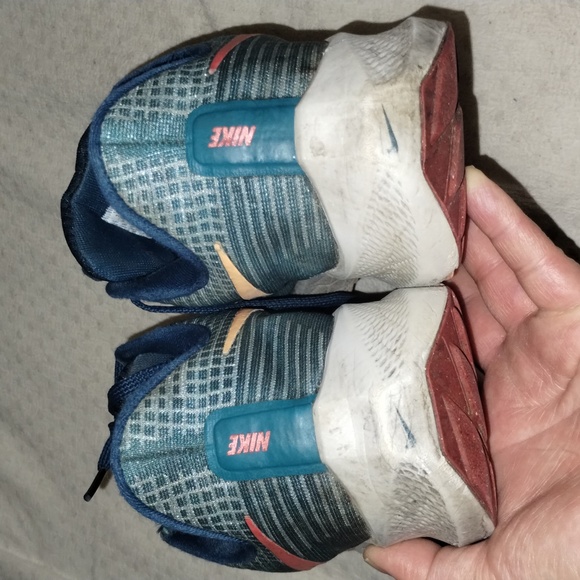 Men's Nike Air Max running shoes - Picture 4 of 8